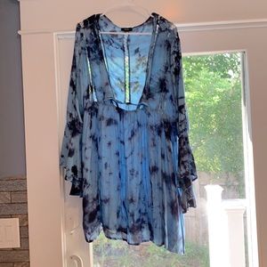Bell sleeve dress or coverup